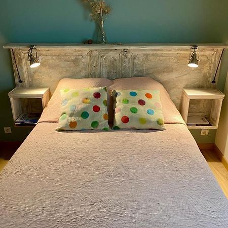 Cote Chenes Verts - Chambres D'Hotes Viols-en-Laval Luaran gambar