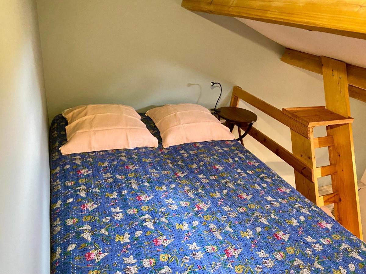 Cote Chenes Verts - Chambres D'Hotes Viols-en-Laval Luaran gambar