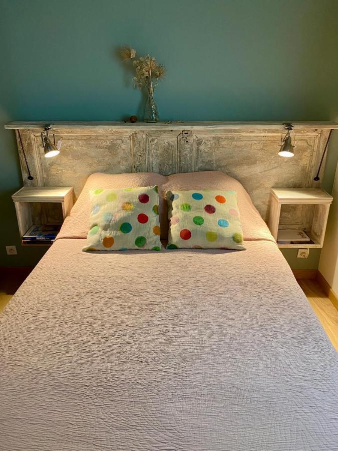 Cote Chenes Verts - Chambres D'Hotes Viols-en-Laval Luaran gambar