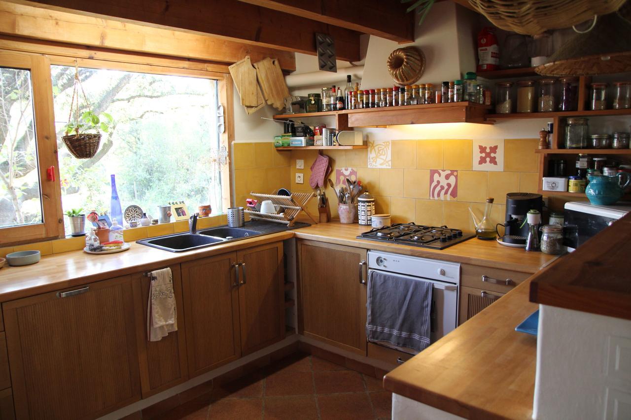 Cote Chenes Verts - Chambres D'Hotes Viols-en-Laval Luaran gambar